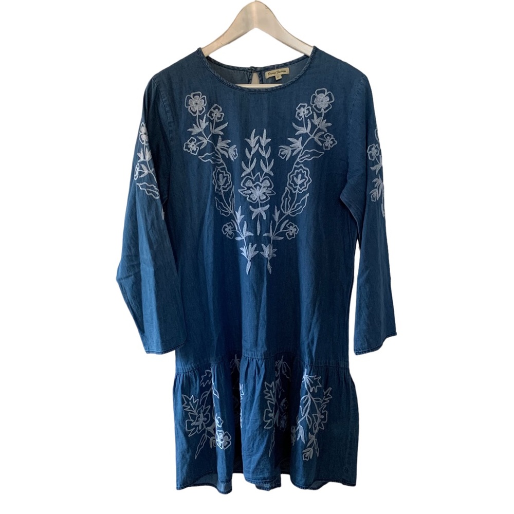 Floral Embroidered Denim Chambray Dress Size Medium M Coastal Cowgirl Vintage